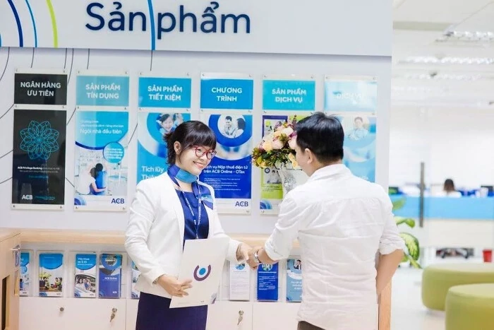 Lãi suất - tỷ giá hôm nay: Tiền gửi dài hạn vượt 7%/năm, tỷ giá trung tâm tăng trở lại Lãi suất - tỷ giá hôm nay: Tiền gửi dài hạn vượt 7%/năm, tỷ giá trung tâm tăng trở lại