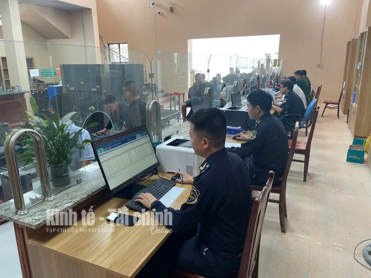 Hải quan Nậm Cắn chủ động trước biến động thương mại biên giới