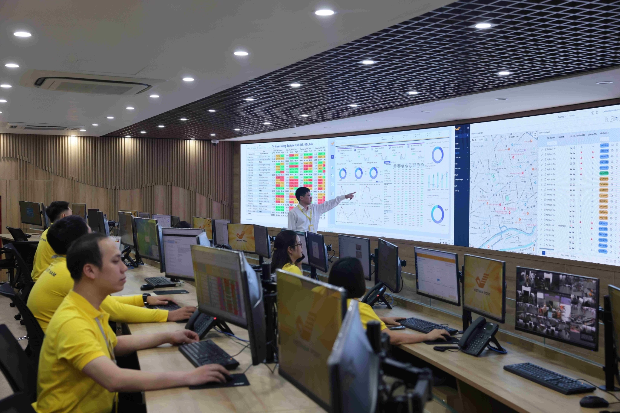 Dịch vụ chuyển phát Vietnam Post tiếp tục được vinh danh Thương hiệu quốc gia Việt Nam