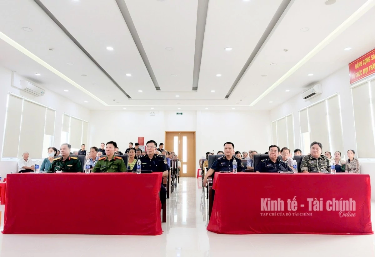 Đại biểu tham dự buổi tuyên truyền phòng, chống ma túy tại An Giang. Ảnh: Cục Hải quan