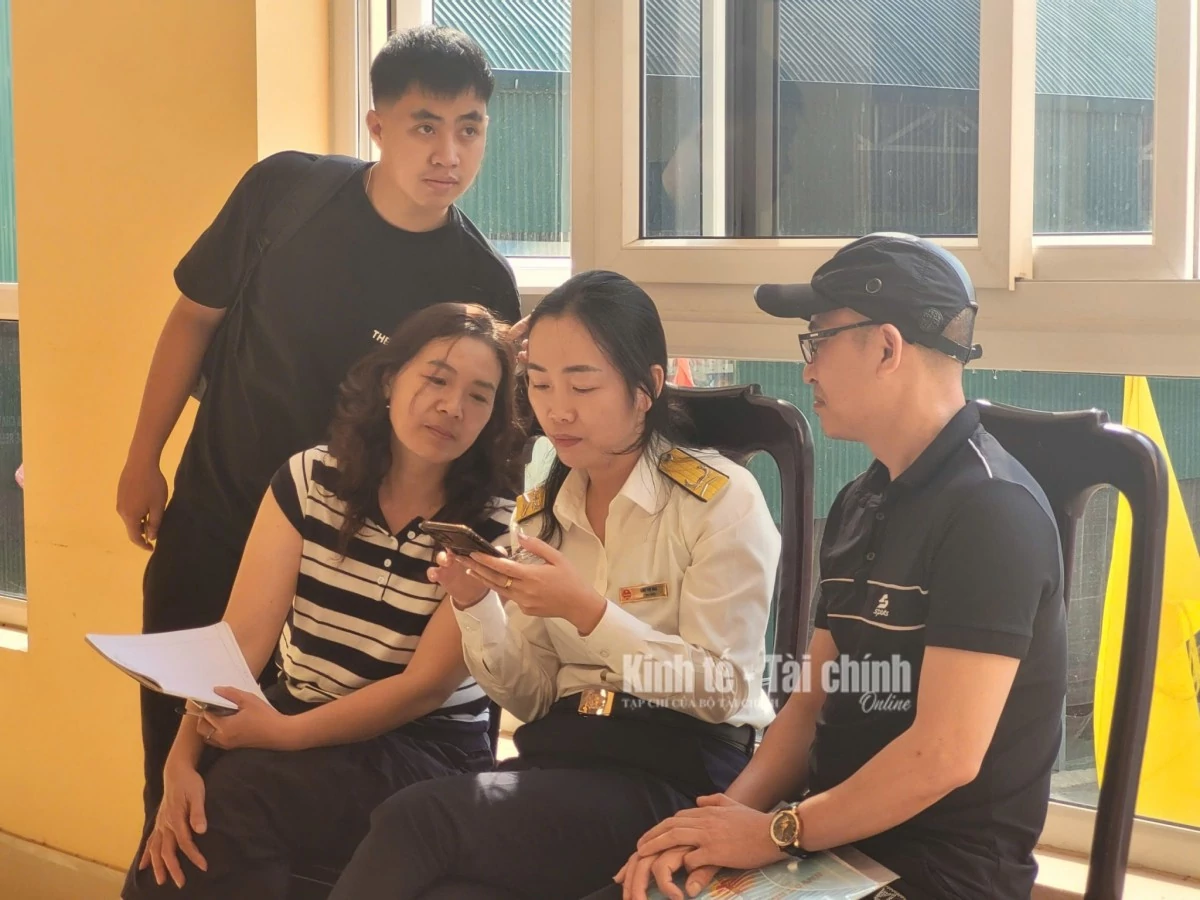 Thuế tỉnh Lạng Sơn tiếp tục triển khai nhiều giải pháp hỗ trợ hộ kinh doanh. Ảnh: H.Nụ