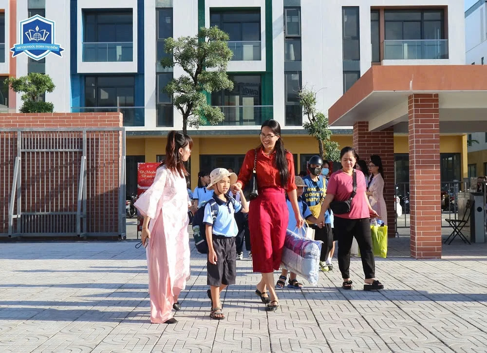 Sông Mey và những khoảng xanh nuôi dưỡng chất sống Sông Mey và những khoảng xanh nuôi dưỡng chất sống