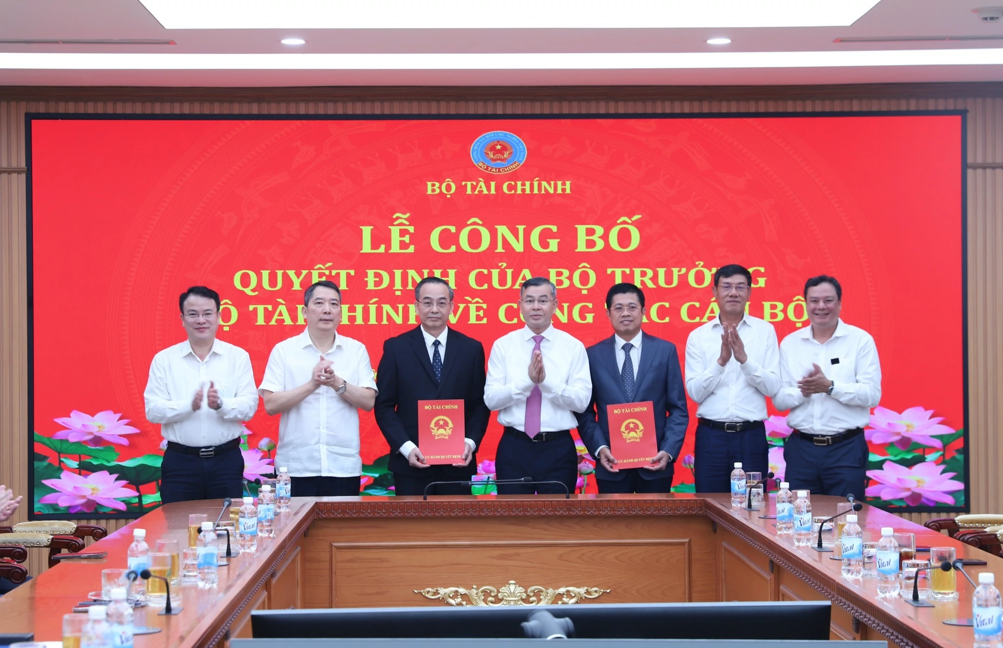 Bộ Tài chính công bố các quyết định bổ nhiệm lãnh đạo Kho bạc Nhà nước và Vụ Tổ chức cán bộ