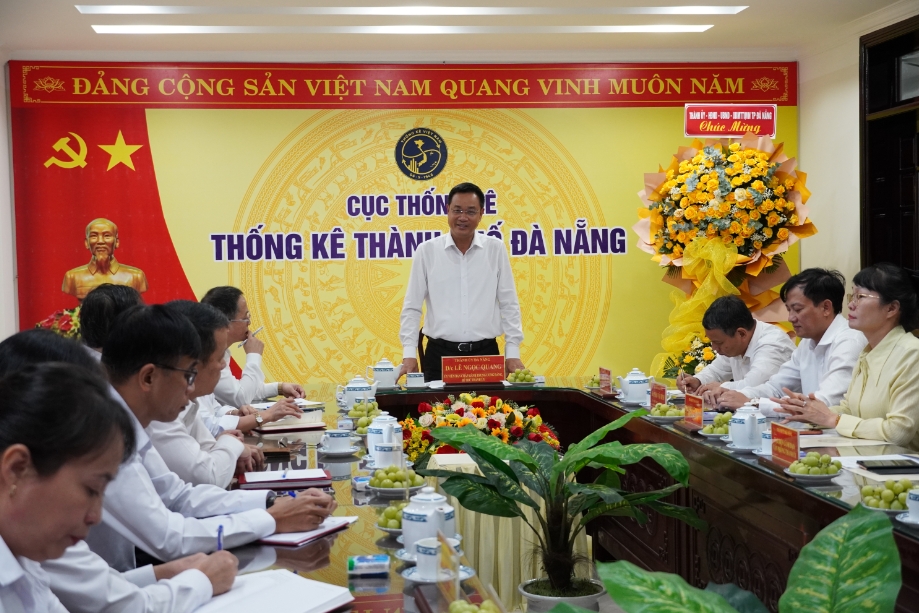 Bí thư Thành ủy TP. Đà Nẵng Lê Ngọc Quang thăm, chúc mừng Thống kê thành phố nhân Ngày Thống kê Thế giới (20/10)