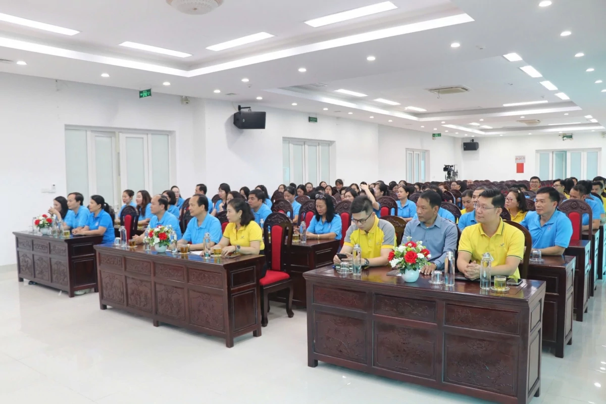 Lào Cai “Tăng tốc về đích – Trao gửi an sinh”