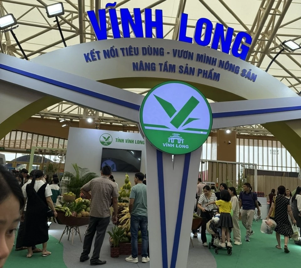 Biến phù sa Vĩnh Long thành khát vọng vươn ra “biển lớn” của kinh tế tư nhân Biến phù sa Vĩnh Long thành khát vọng vươn ra “biển lớn” của kinh tế tư nhân