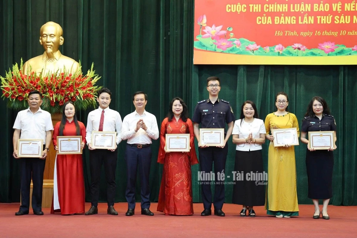 Đảng bộ Hải quan khu vực XI được tặng Giấy khen trong Cuộc thi chính luận