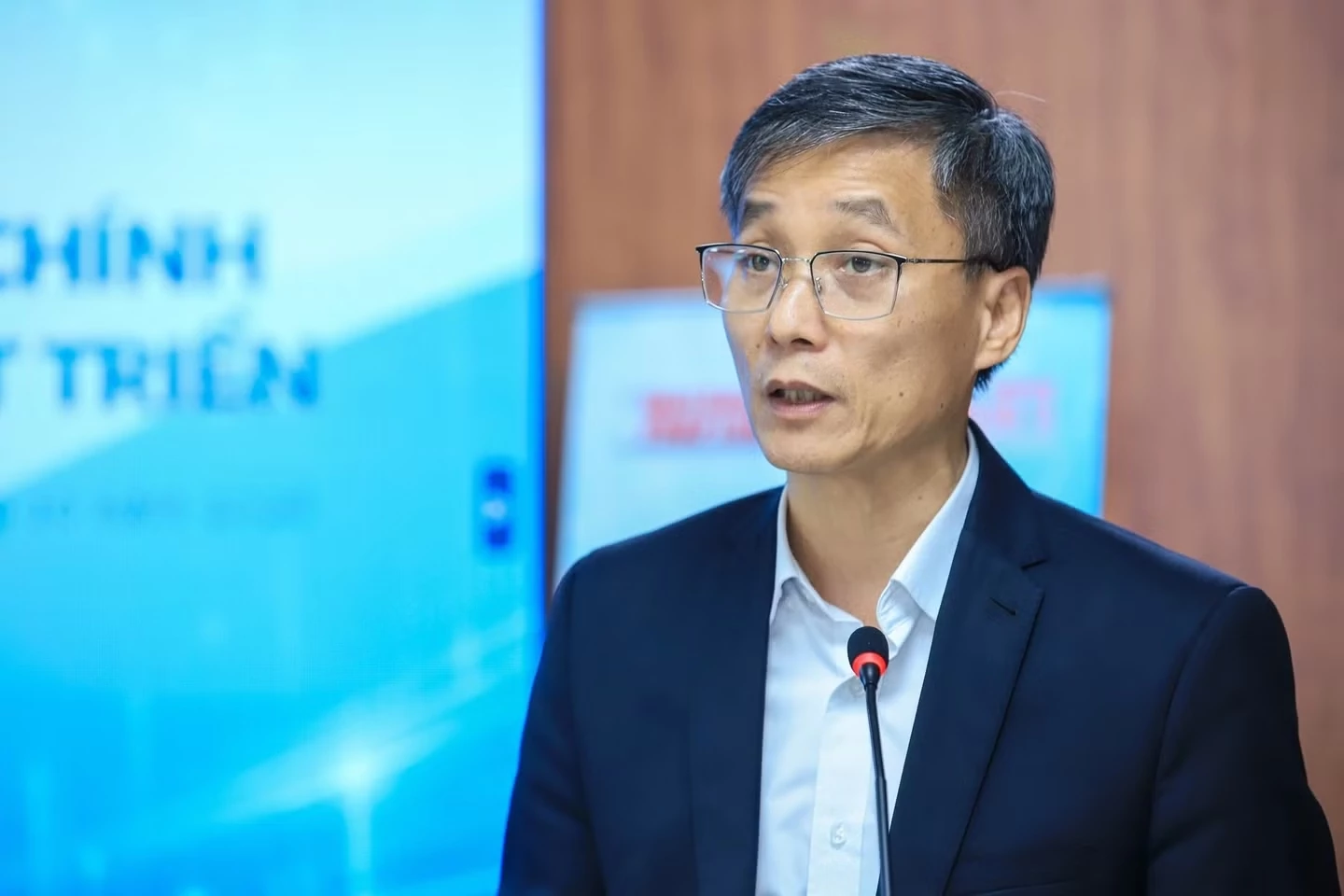 Gỡ “rào cản” thủ tục để doanh nghiệp đóng góp cho tăng trưởng