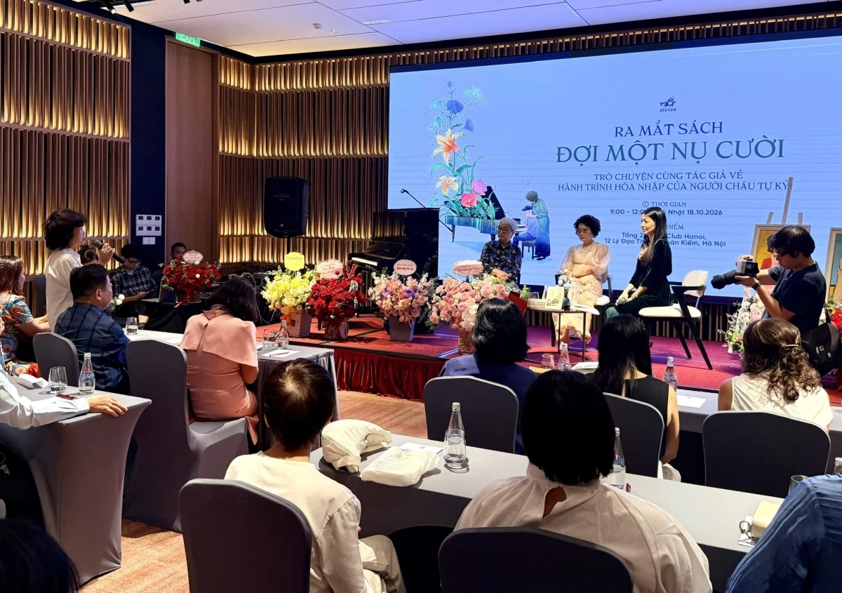 Đợi một nụ cười