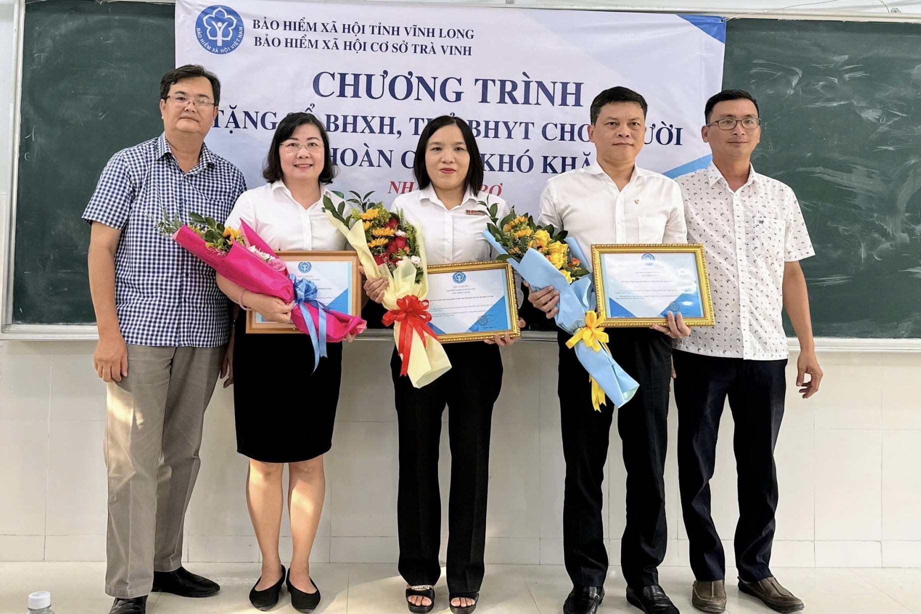 Triển khai hiệu quả chính sách bảo hiểm xã hội tự nguyện, bảo hiểm y tế tự đóng