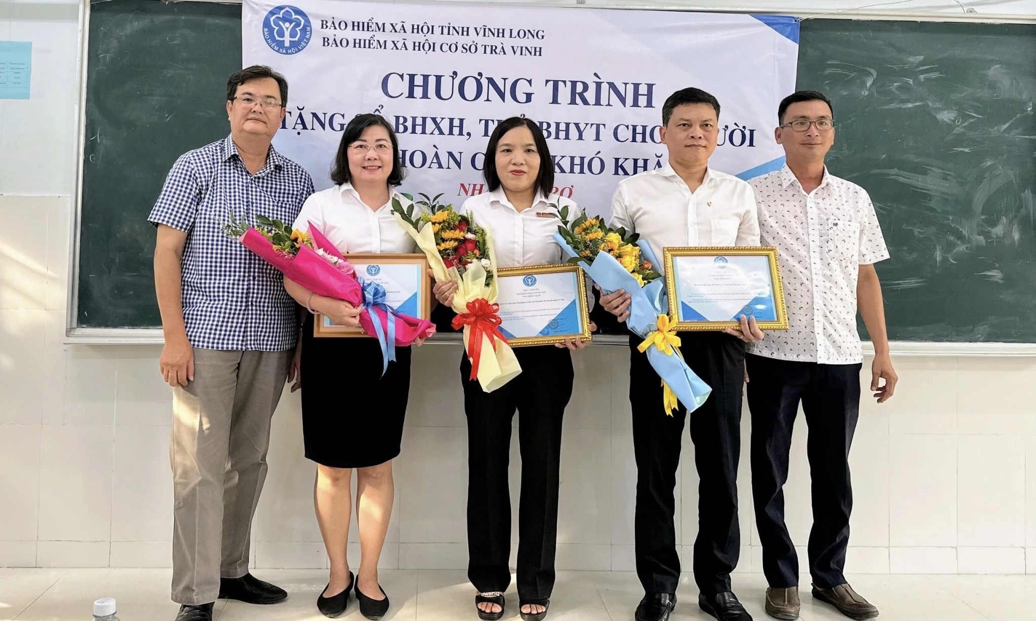Triển khai hiệu quả chính sách bảo hiểm xã hội tự nguyện, bảo hiểm y tế tự đóng