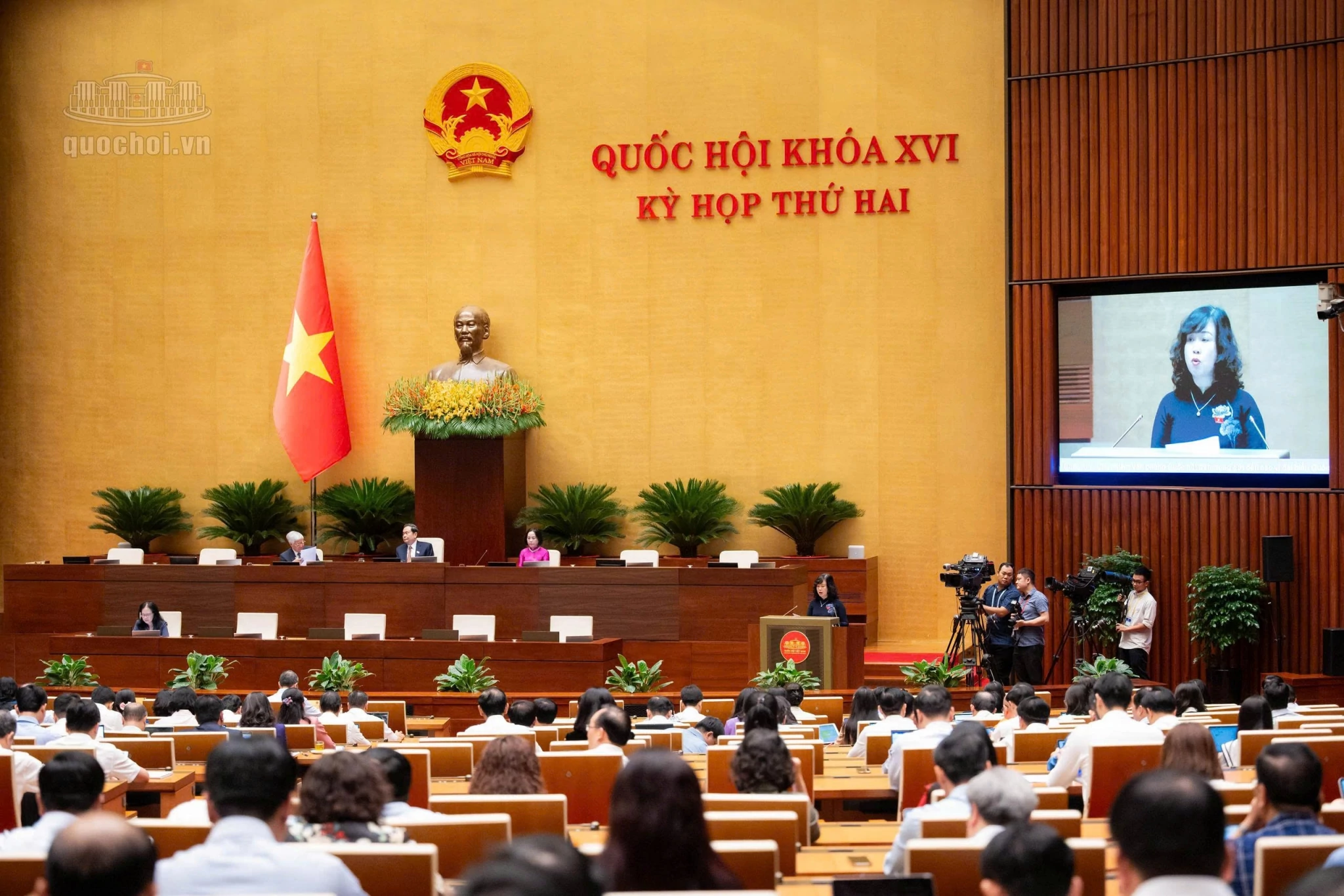 Siết quản lý giá thuốc, thiết bị y tế, ngăn tình trạng mua bán lòng vòng để nâng giá Siết quản lý giá thuốc, thiết bị y tế, ngăn tình trạng mua bán lòng vòng để nâng giá