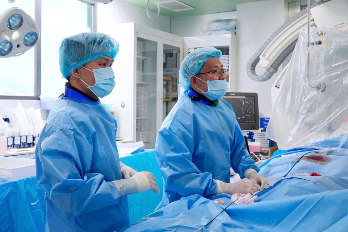 Nhờ tầm soát miễn phí, mở cơ hội điều trị bệnh tim bẩm sinh cho nam sinh lớp 7