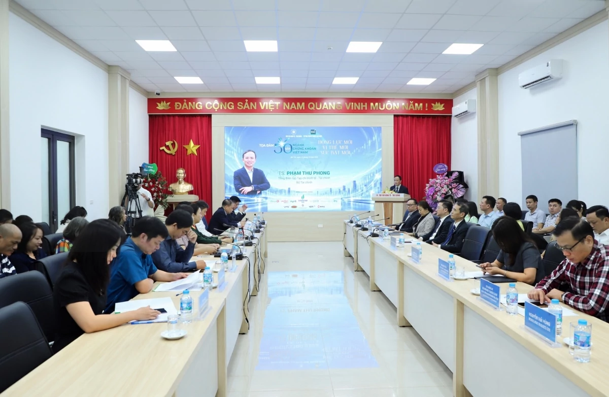 Số hóa toàn trình, tăng khả năng quản trị rủi ro và minh bạch thị trường chứng khoán Số hóa toàn trình, tăng khả năng quản trị rủi ro và minh bạch thị trường chứng khoán