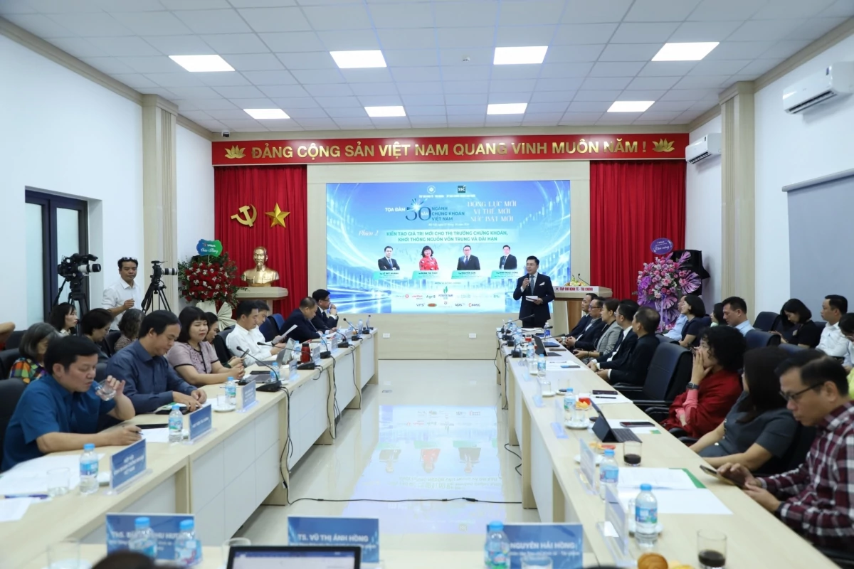 Chứng khoán Việt Nam sau 30 năm hướng tới nâng chất lượng thị trường Chứng khoán Việt Nam sau 30 năm hướng tới nâng chất lượng thị trường