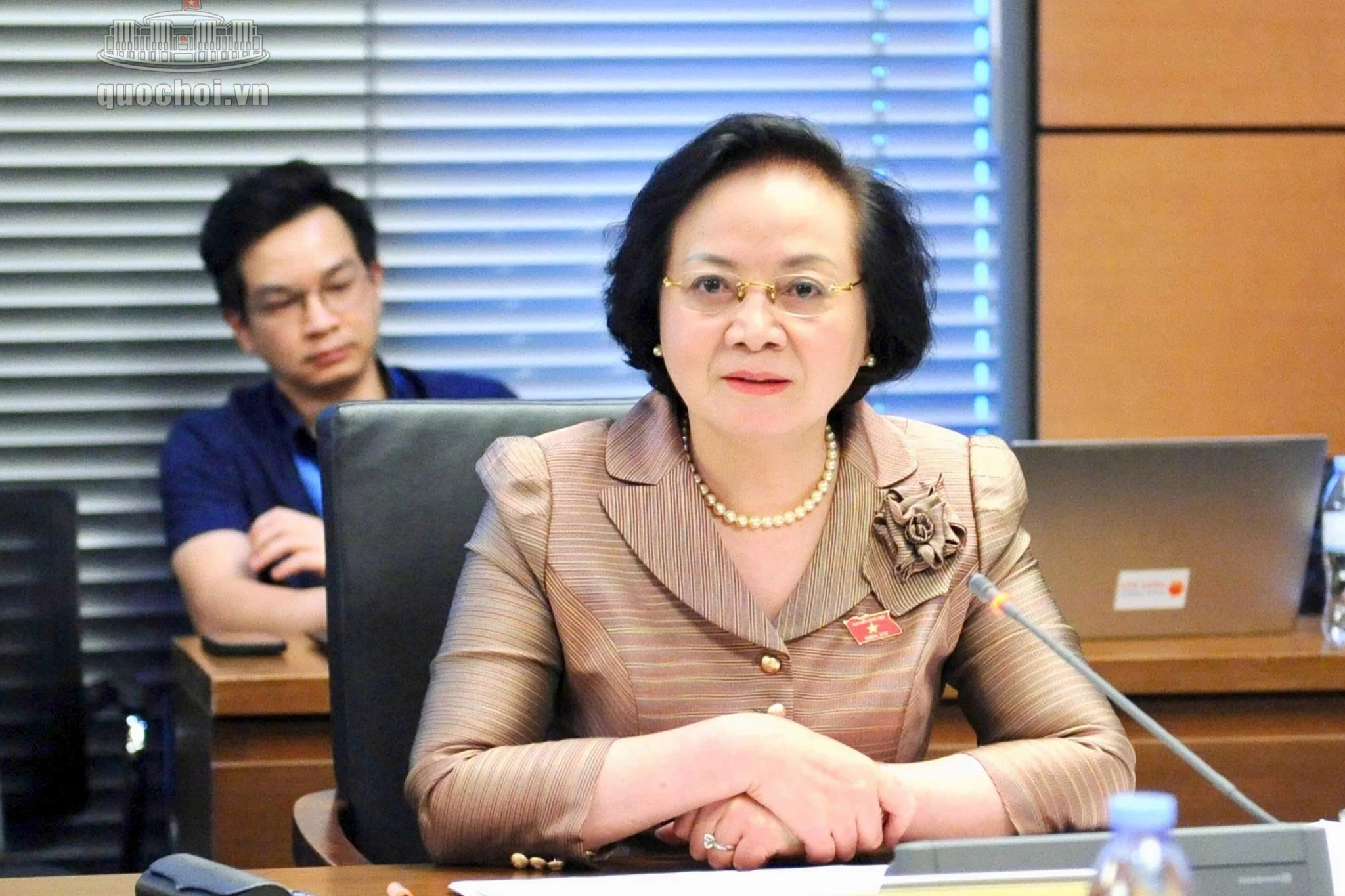se trinh hoi nghi trung uong 5 de an ve chinh sach tien luong bao hiem xa hoi