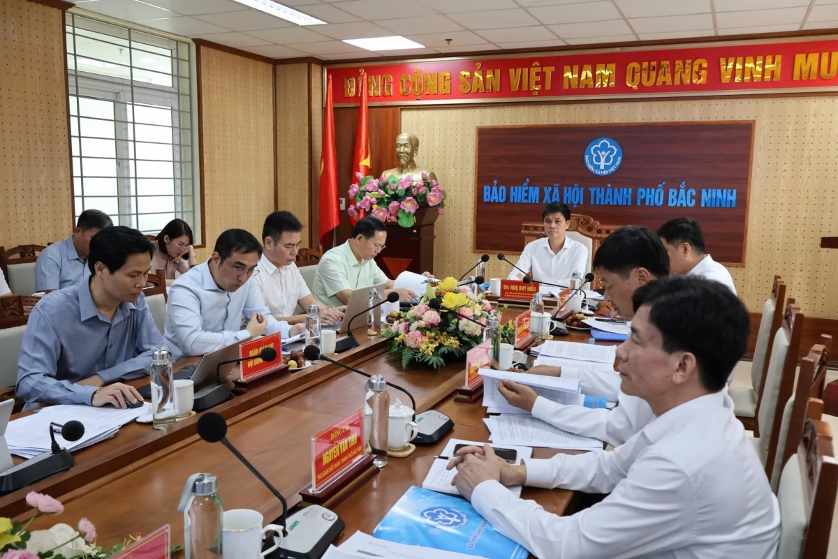 Bắc Ninh tăng cường giải pháp phát triển người tham gia bảo hiểm xã hội, bảo hiểm y tế
