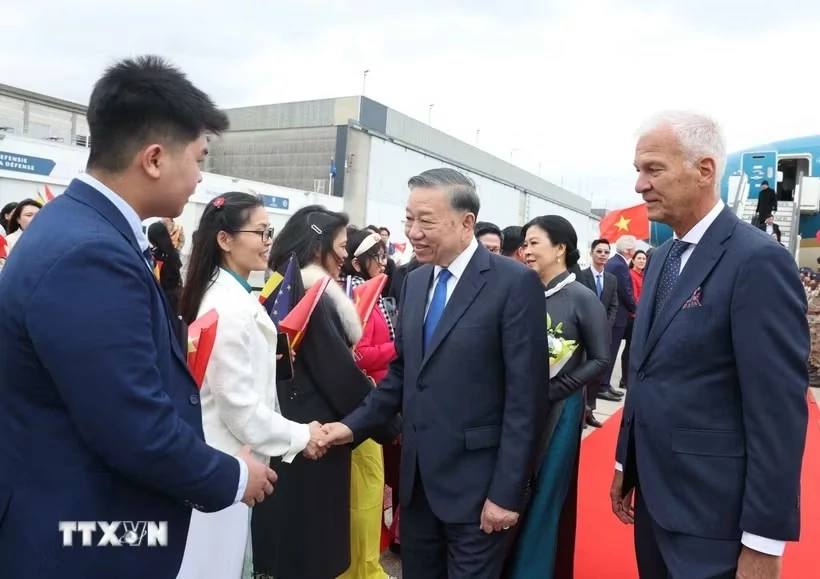 Tổng Bí thư, Chủ tịch nước Tô Lâm và Phu nhân bắt đầu thăm chính thức Liên minh châu Âu và Vương quốc Bỉ Tổng Bí thư, Chủ tịch nước Tô Lâm và Phu nhân bắt đầu thăm chính thức Liên minh châu Âu và Vương quốc Bỉ