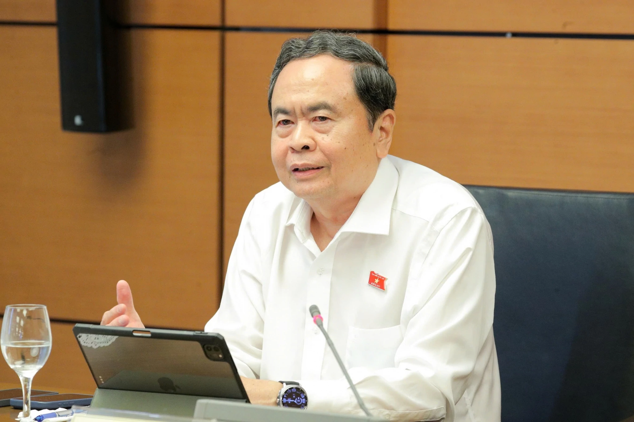 Không tuyệt đối hóa nguyên tắc thị trường thuần túy trong hoàn thiện thể chế về giá đất Không tuyệt đối hóa nguyên tắc thị trường thuần túy trong hoàn thiện thể chế về giá đất