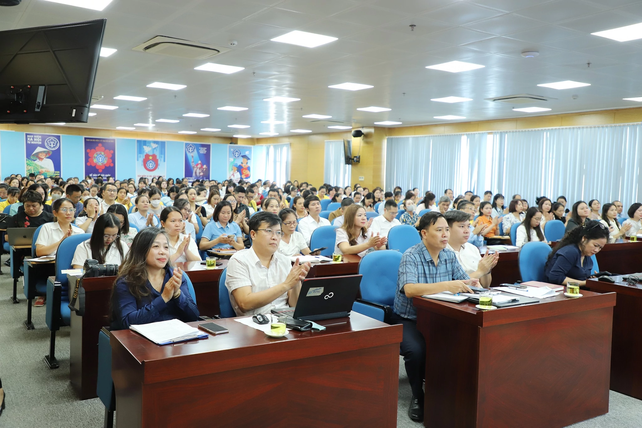 Nâng năng lực nhân viên thu, mở rộng diện bao phủ bảo hiểm xã hội, bảo hiểm y tế trong môi trường số