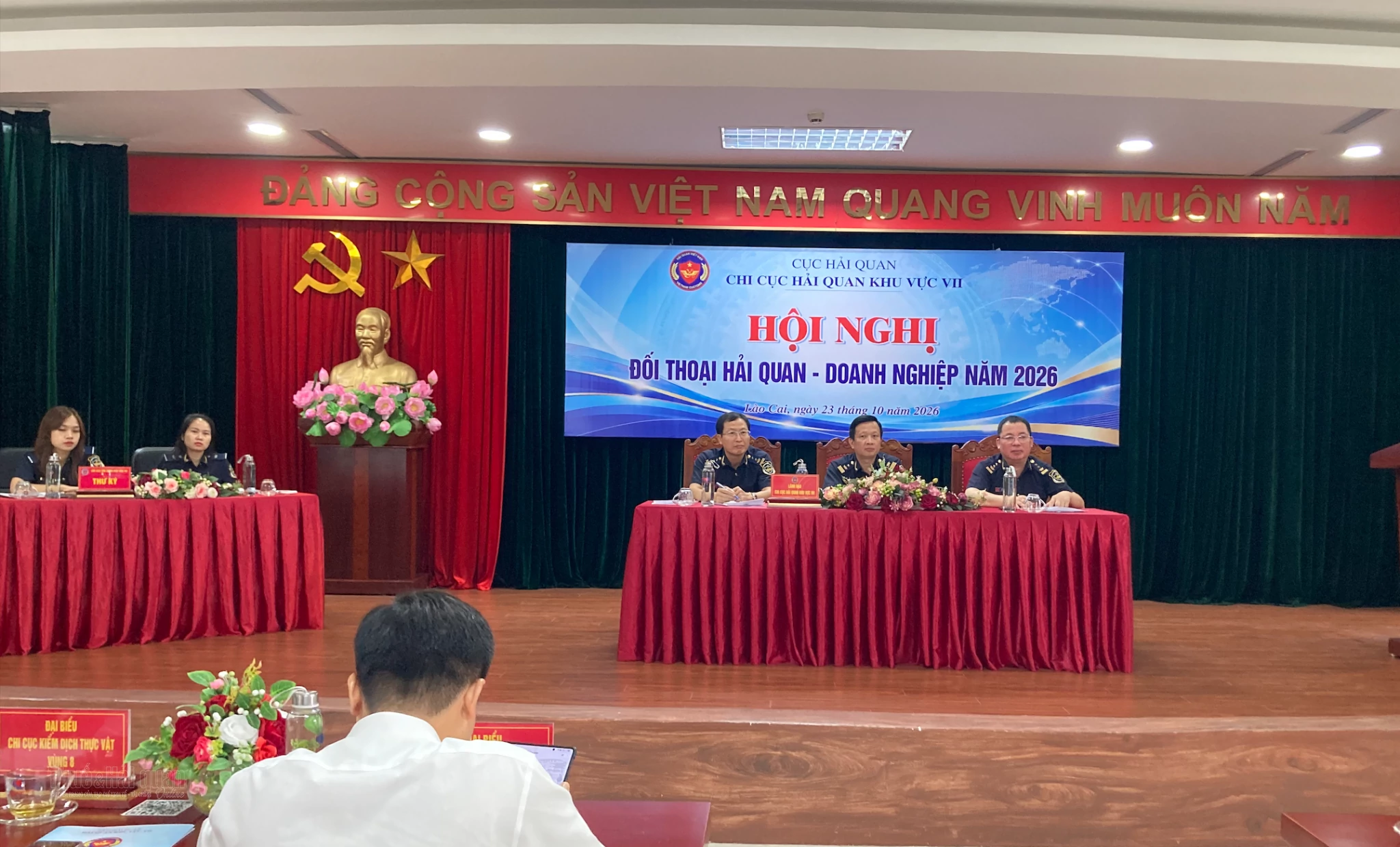 Lào Cai: Hải quan đối thoại doanh nghiệp, tháo gỡ vướng mắc lĩnh vực xuất nhập khẩu