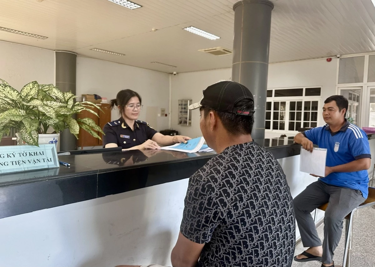 Hải quan Vĩnh Xương: Thông quan thuận lợi, kiểm soát hiệu quả