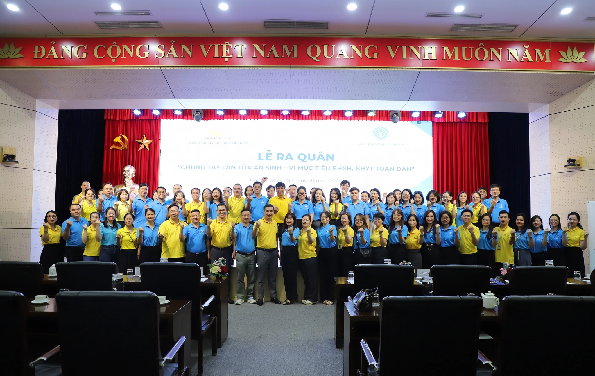Hà Nội đặt mục tiêu phát triển 6.000 người tham gia bảo hiểm trong ngày đầu ra quân