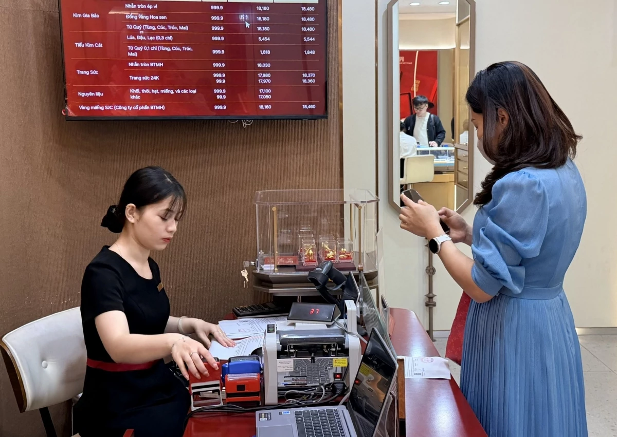 Gỡ rào cản kinh doanh vàng, tăng kiểm soát dòng tiền kinh doanh vàng