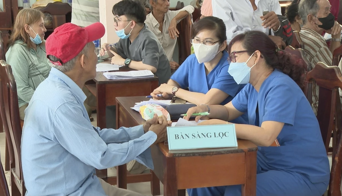 TP. Hồ Chí Minh: Làm rõ phản ánh người dân liên quan đến khám chữa bệnh bảo hiểm y tế