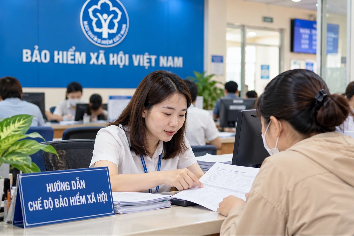 sua luat bao hiem xa hoi lap day khoang trong chinh sach bao ve quyen loi nguoi lao dong