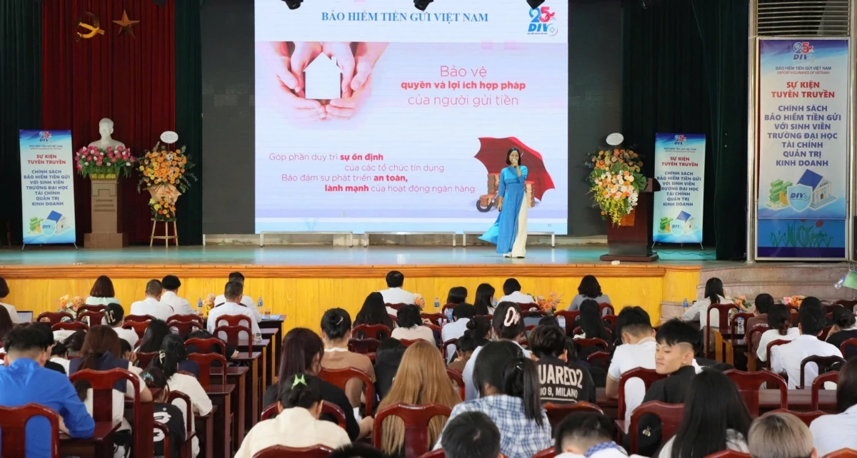 Kiến thức bảo hiểm tiền gửi được lồng ghép trong các chương trình giáo dục tài chính dành cho sinh viên.