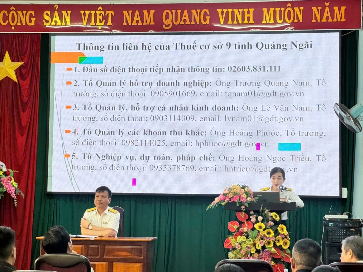 Thuế cơ sở 9 tỉnh Quảng Ngãi thường xuyên tổ chức các hội nghị tập huấn hỗ trợ người nộp thuế trên địa bàn. Ảnh: Thuế cơ sở. 