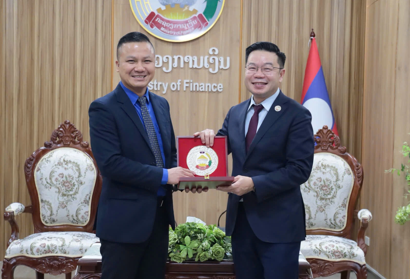 Tuổi trẻ Bộ Tài chính Việt Nam - Lào ký kết hợp tác, tăng cường kết nối chuyển đổi số Tuổi trẻ Bộ Tài chính Việt Nam - Lào ký kết hợp tác, tăng cường kết nối chuyển đổi số
