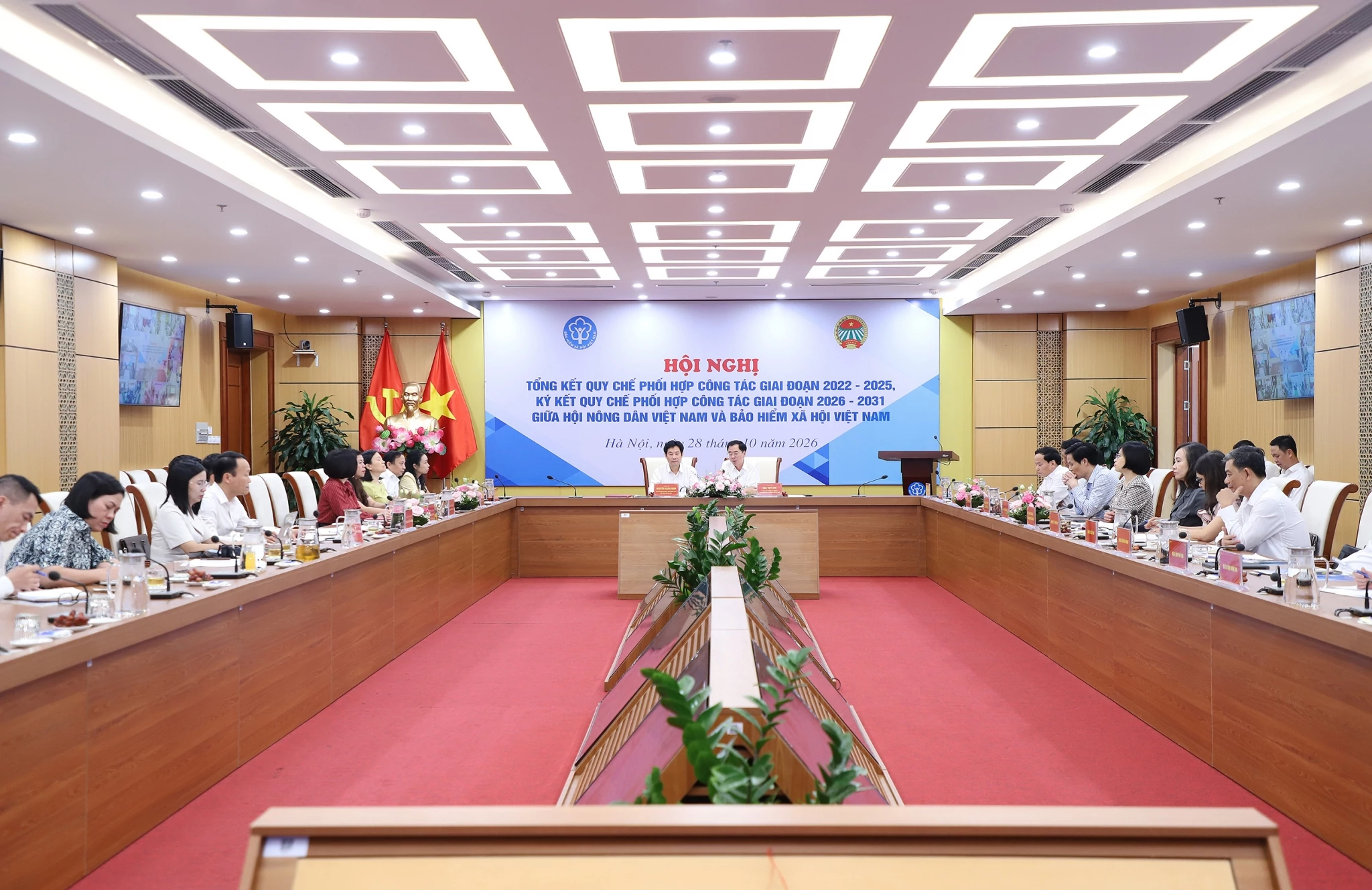 Duy trì và mở rộng điểm tựa an sinh cho hàng triệu nông dân