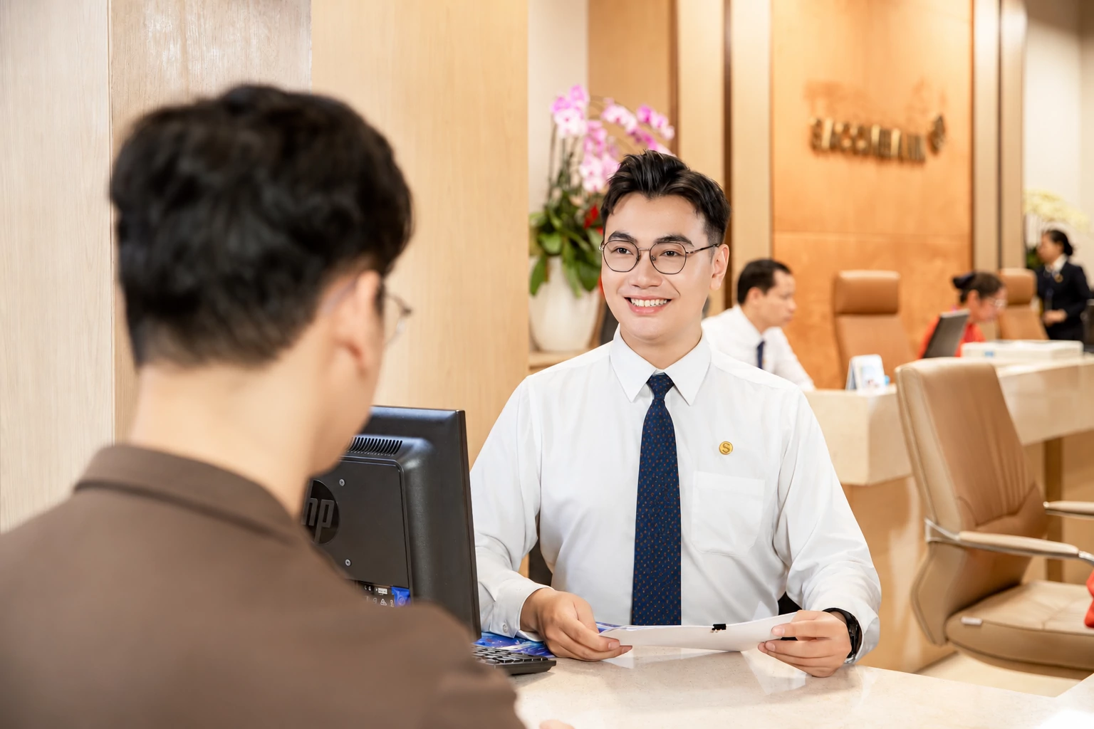 SACOMBANK hướng tới hoàn thành đề án tái cơ cấu theo kế hoạch SACOMBANK hướng tới hoàn thành đề án tái cơ cấu theo kế hoạch