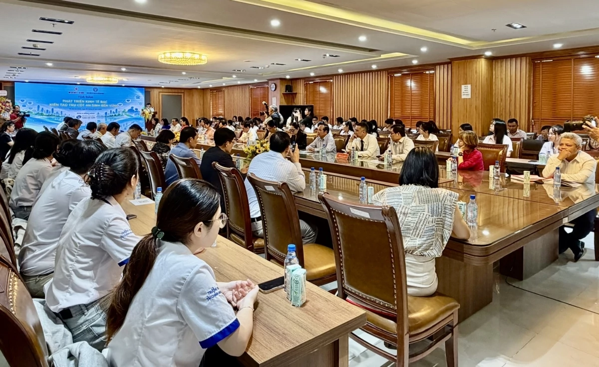 Nhận diện cơ hội từ nền kinh tế tóc bạc: Hiểu đúng để đầu tư hiệu quả