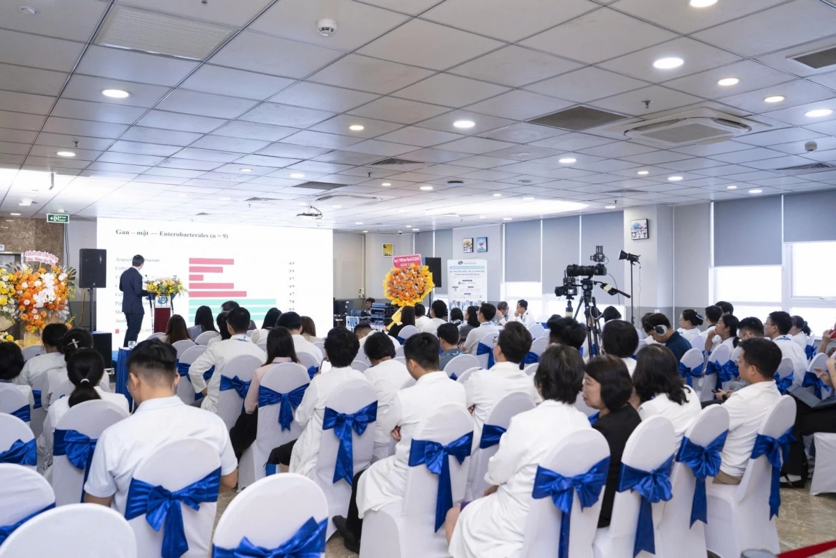 Kết nối tri thức, phát triển y tế chuyên sâu vì người bệnh Kết nối tri thức, phát triển y tế chuyên sâu vì người bệnh