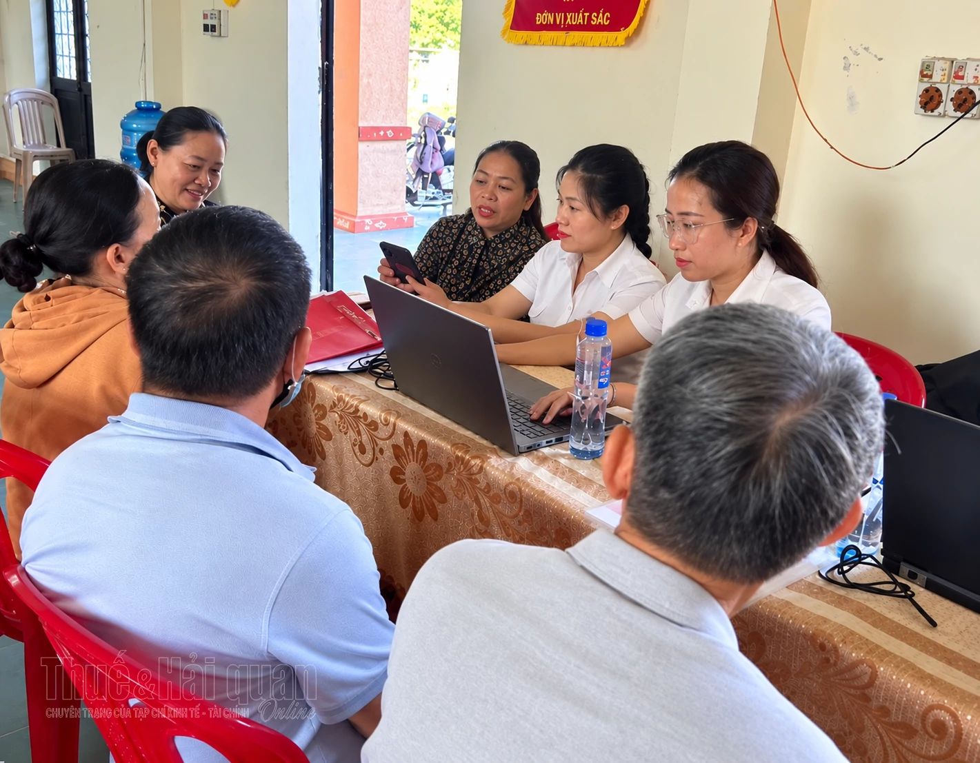 Quảng Trị: Hỗ trợ hơn 1.200 cá nhân rà soát thông tin, nộp thuế đất