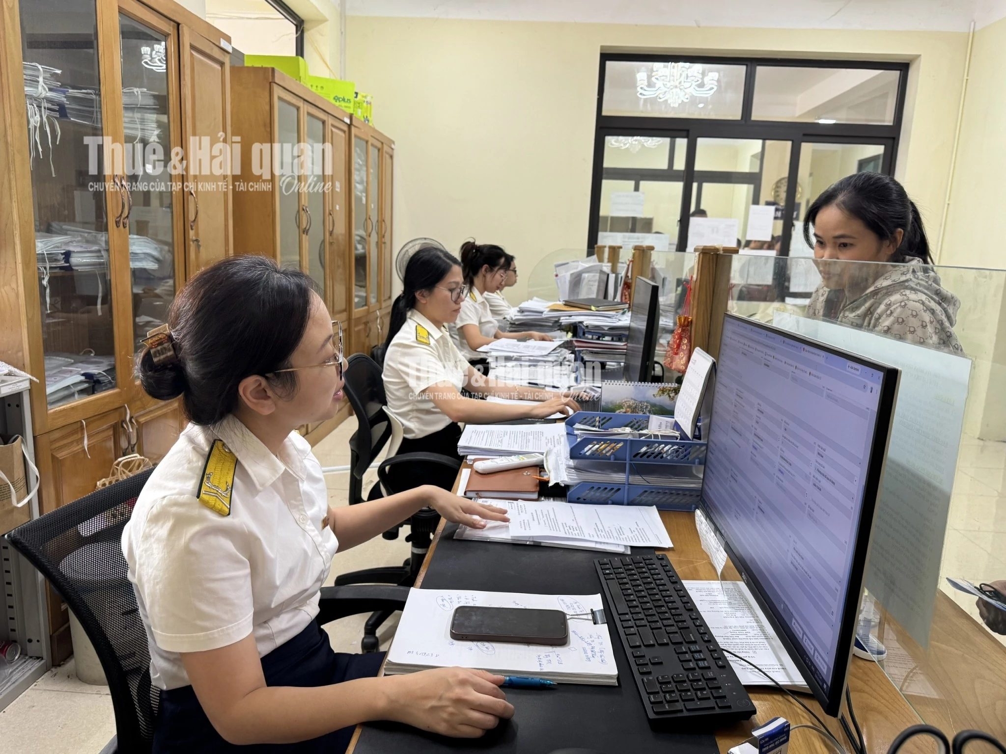 Giảm hồ sơ, giảm tiền phạt - Mở lối cho doanh nghiệp xử lý mã số thuế tồn đọng