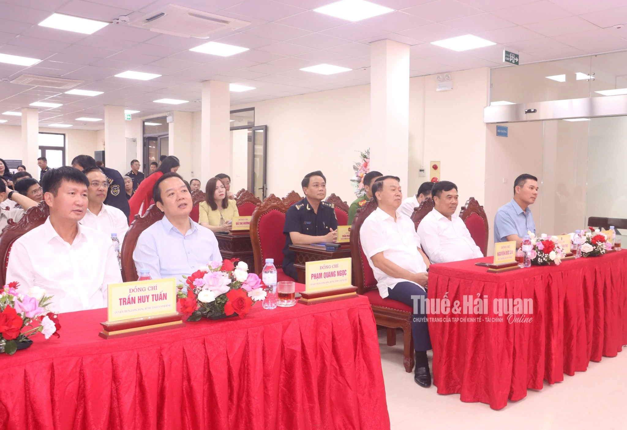 Hải quan khu vực IV lần đầu đạt kim ngạch xuất nhập khẩu 100 tỷ USD