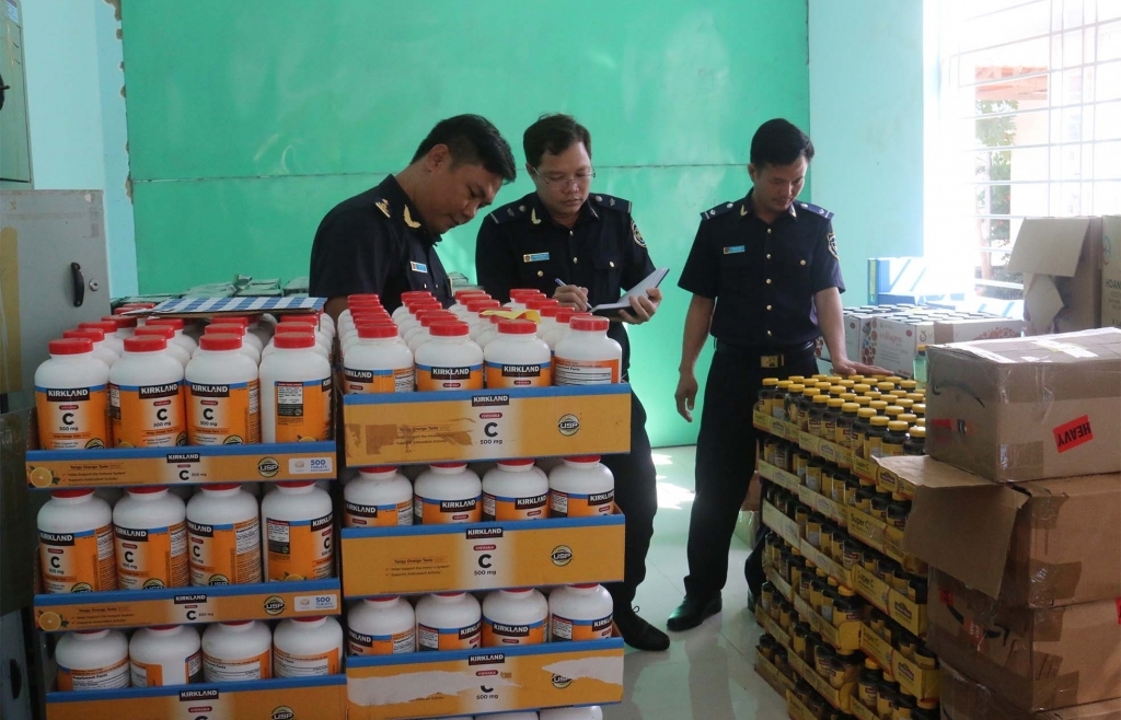 Hải quan Bình Phước: Tập trung chống buôn lậu cuối năm trên các tuyến, địa bàn trọng điểm