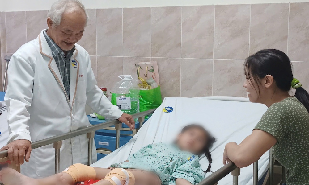 Phẫu thuật chỉnh hình chân vòng kiềng, đem lại sự tự tin cho trẻ