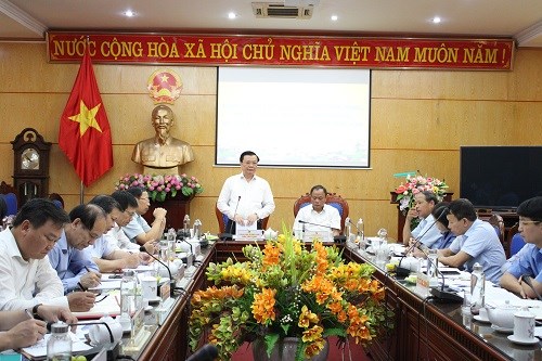 Bộ trưởng Đinh Tiến Dũng phát biểu tại buổi làm việc. Nguồn: TBTC
