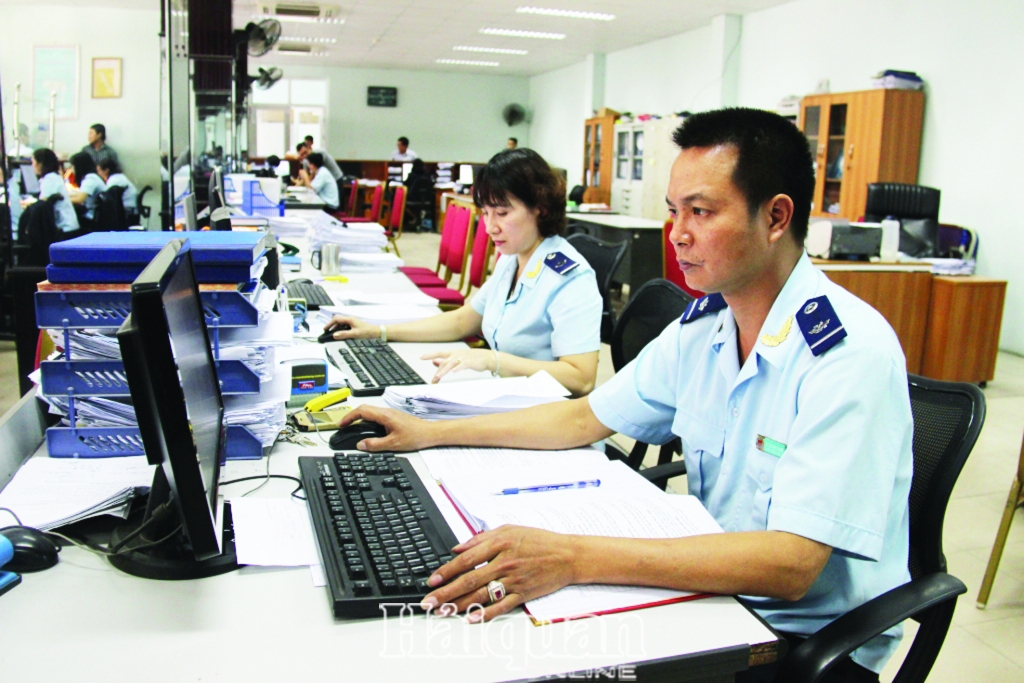 Thông qua các phong trào thi đua yêu nước, trong toàn ngành Tài chính đã xuất hiện nhiều những tấm gương điển hình tiên tiến.