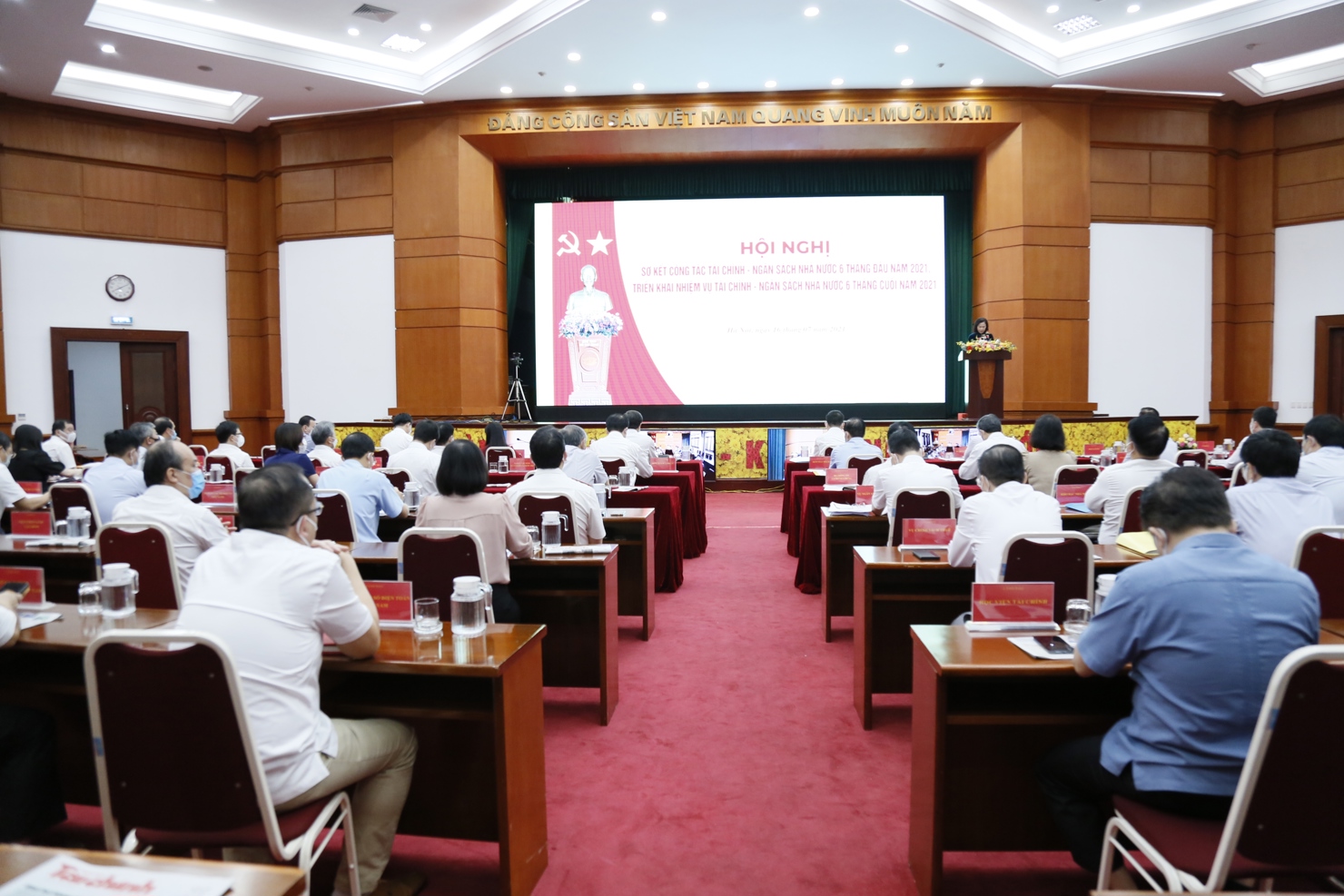 Toàn cảnh Hội nghị sơ kết công tác 06 tháng đầu năm , triển khai nhiệm vụ 06 tháng cuối năm 2021 của ngành Tài chính