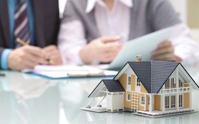 Nhiều bất cập quy định bắt buộc bán bất động sản qua sàn
