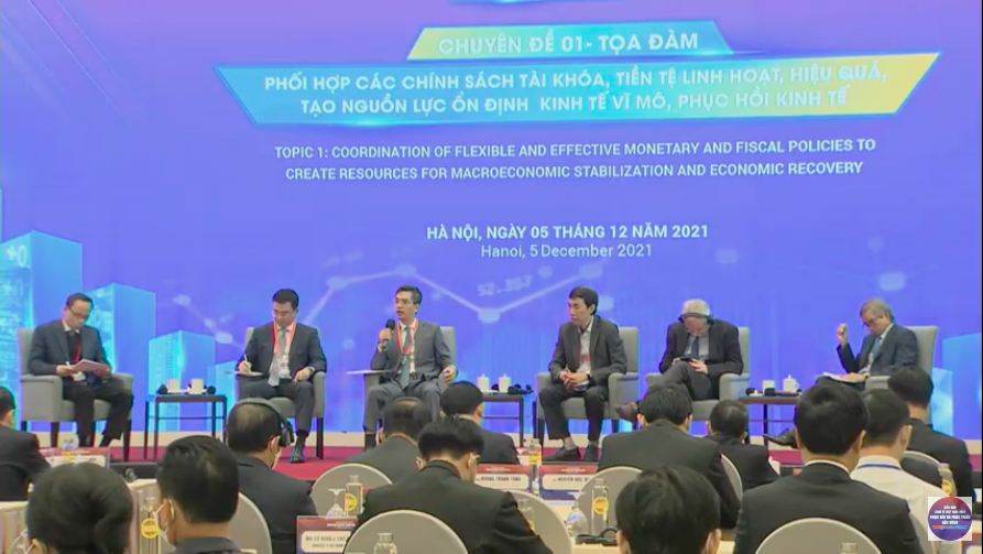 Thứ trưởng Bộ Tài chính Võ Thành Hưng phát biểu tại 