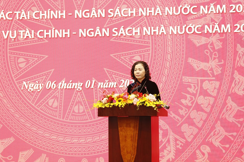 Thứ trưởng Vũ Thị Mai phát biểu khai mạc hội nghị.  