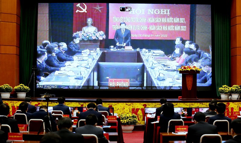 Ông Lê Anh Quân - Phó Chủ tịch UBND TP. Hải Phòng phát biểu tại điểm cầu TP. Hải Phòng.