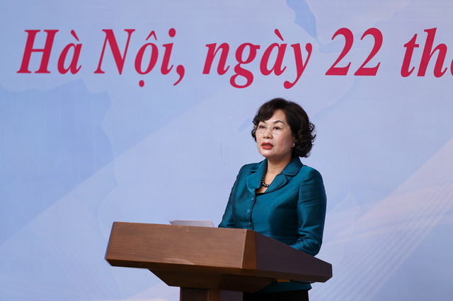 Thống đốc NHNN Nguyễn Thị Hồng trình bày tham luận